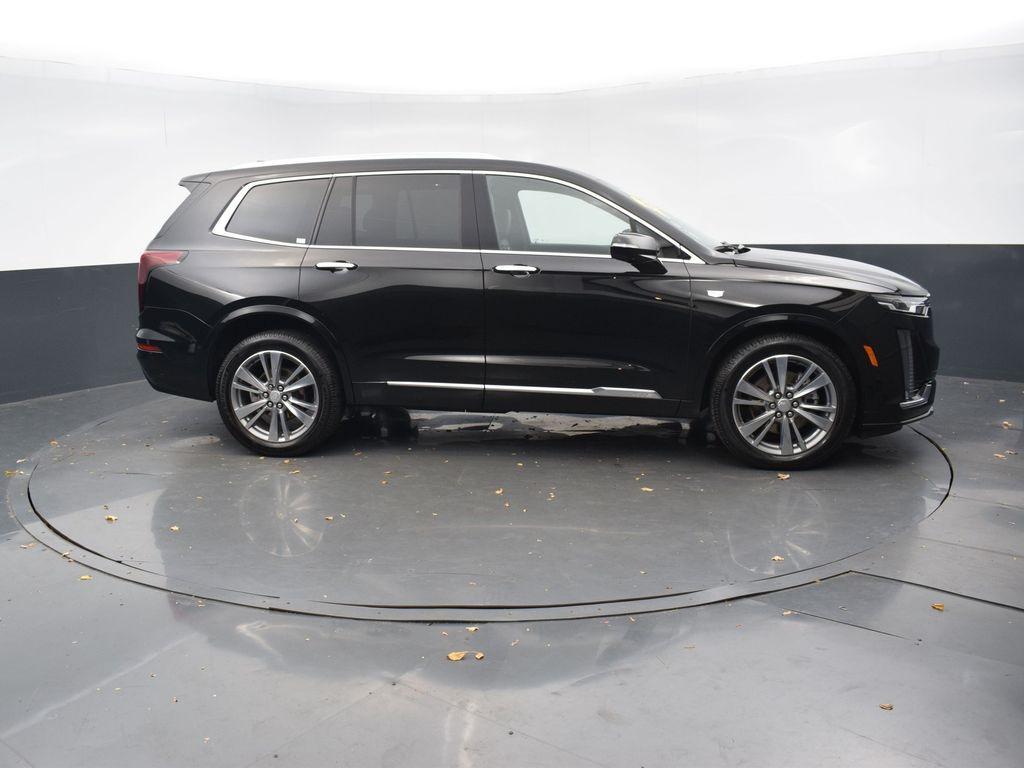 used 2022 Cadillac XT6 car
