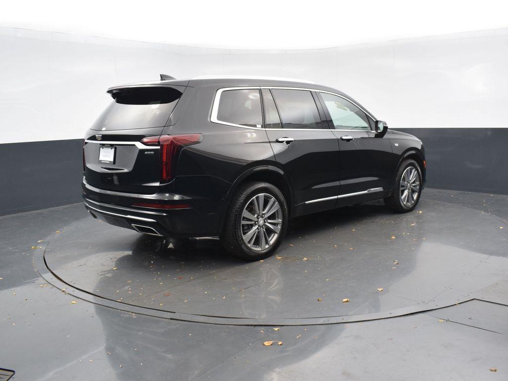 used 2022 Cadillac XT6 car