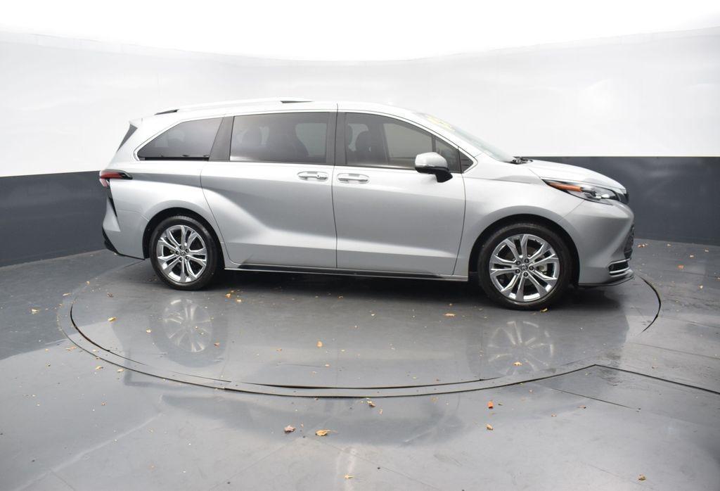 used 2023 Toyota Sienna car