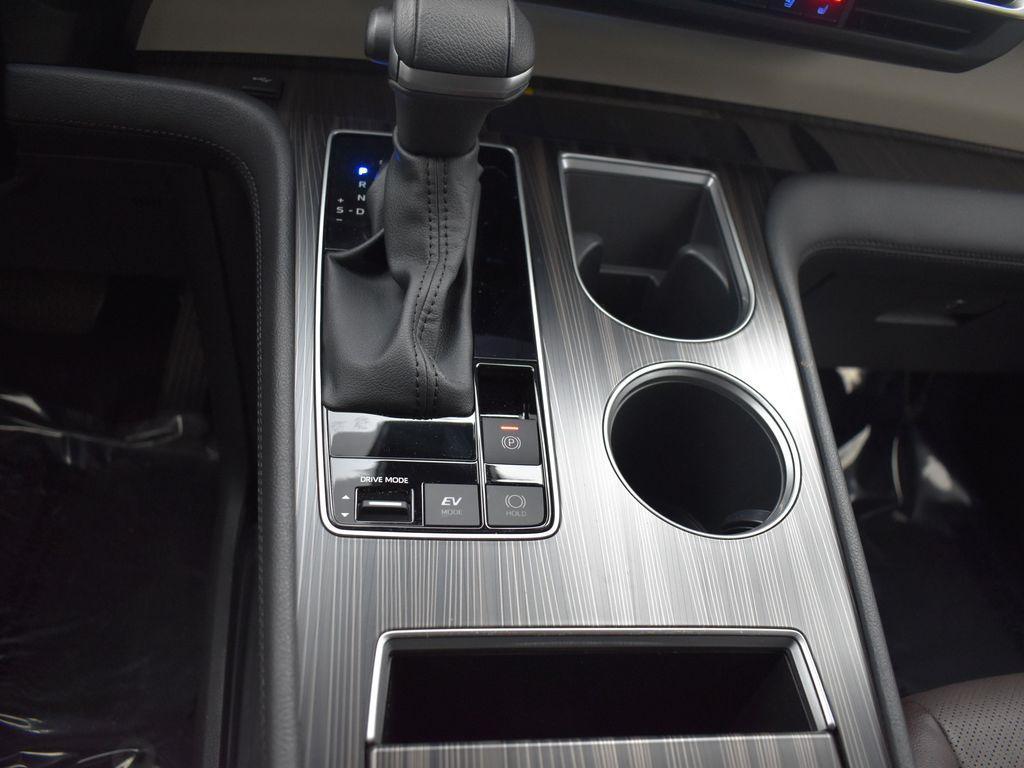 used 2023 Toyota Sienna car