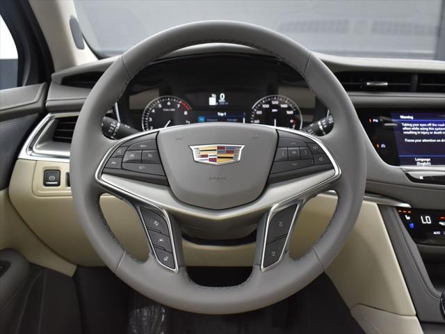 new 2025 Cadillac XT5 car, priced at $57,864