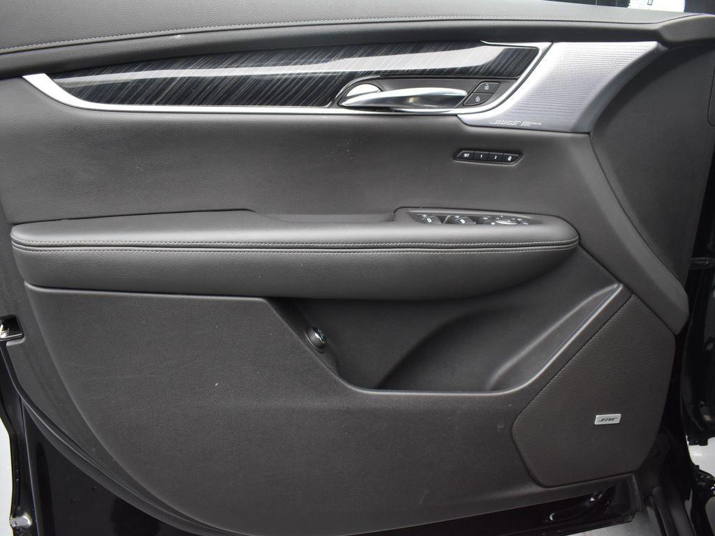 used 2020 Cadillac XT6 car, priced at $33,795