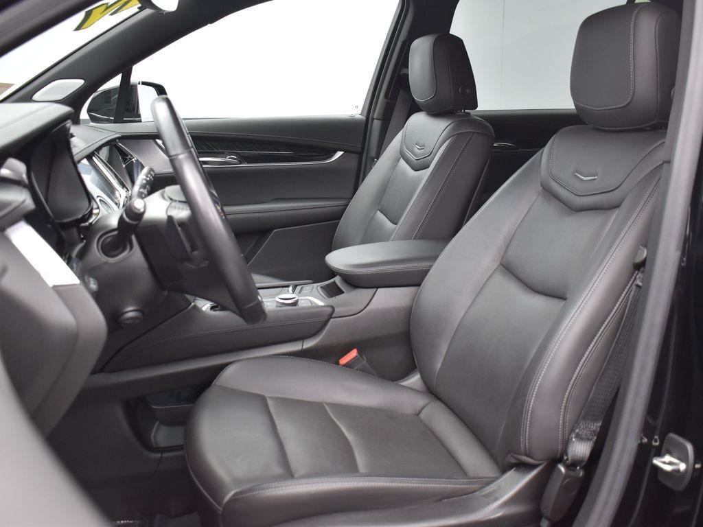 used 2020 Cadillac XT6 car, priced at $33,795