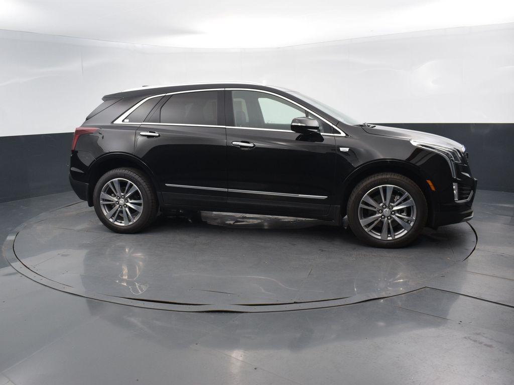 new 2025 Cadillac XT5 car, priced at $53,935