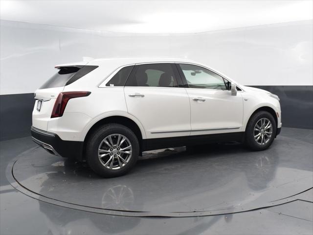 used 2022 Cadillac XT5 car, priced at $34,646