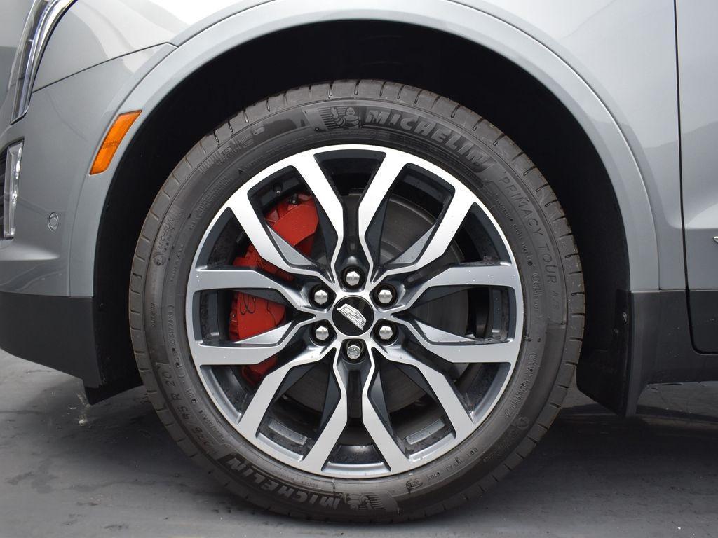 used 2025 Cadillac XT5 car, priced at $58,995