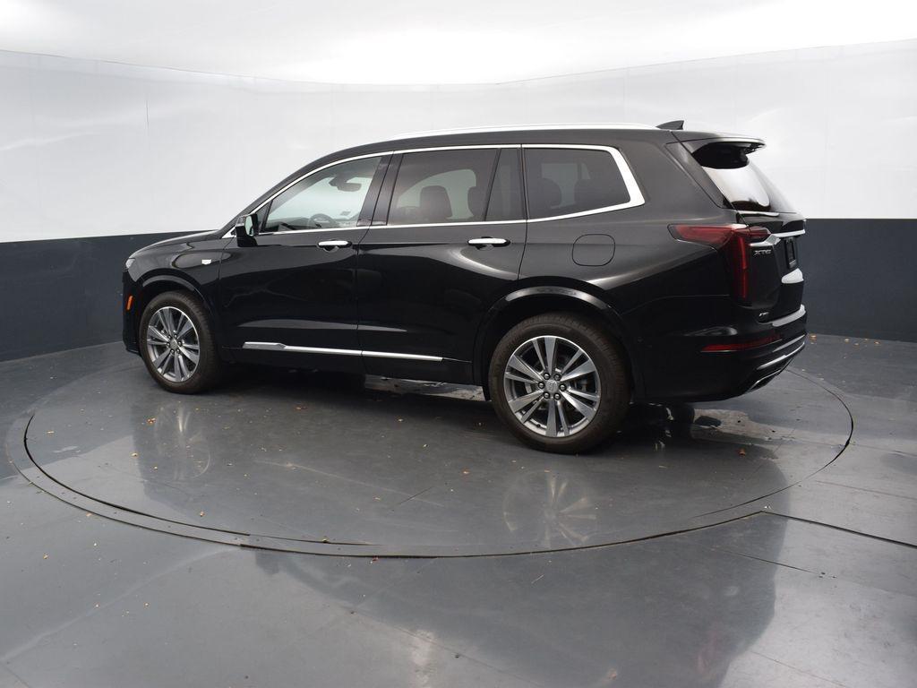 used 2022 Cadillac XT6 car, priced at $37,895