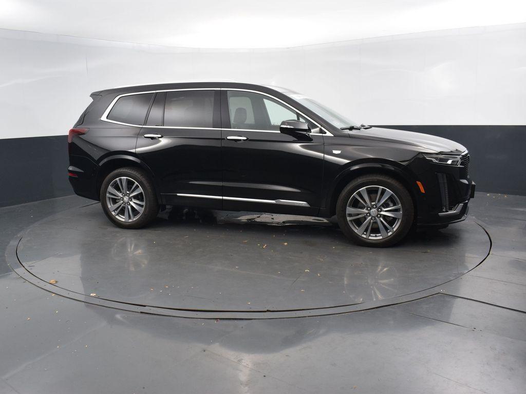 used 2022 Cadillac XT6 car, priced at $37,895