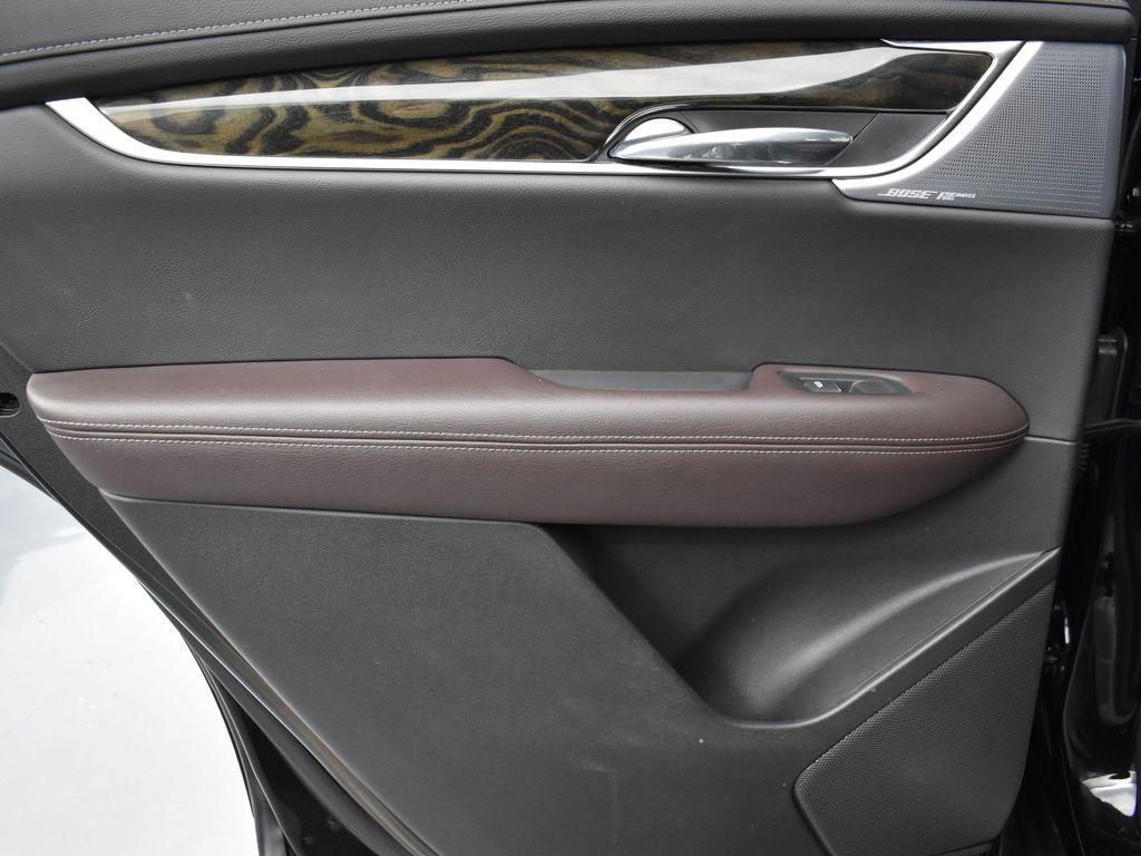 used 2022 Cadillac XT6 car, priced at $37,895