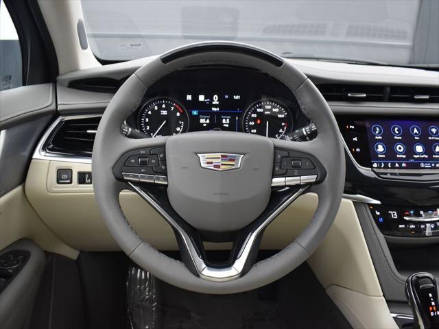 new 2025 Cadillac XT6 car, priced at $70,405