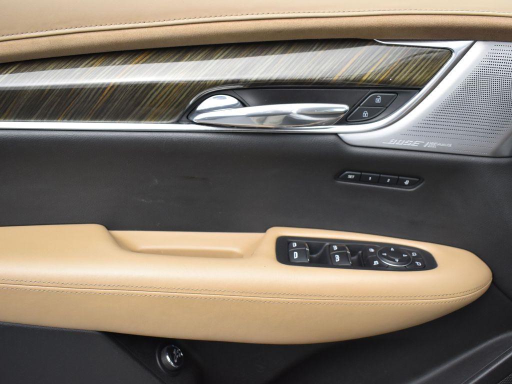 used 2022 Cadillac XT6 car, priced at $39,795