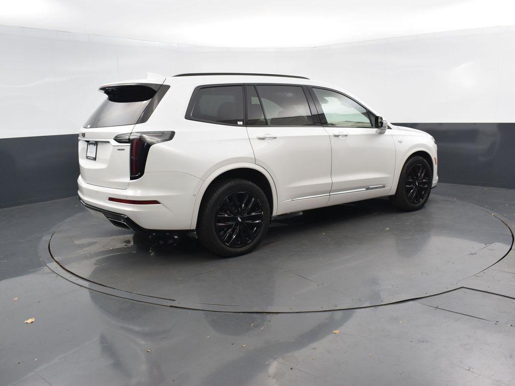 used 2022 Cadillac XT6 car, priced at $39,795