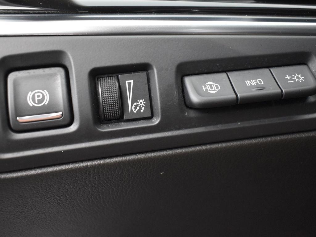 used 2022 Cadillac XT6 car, priced at $39,795