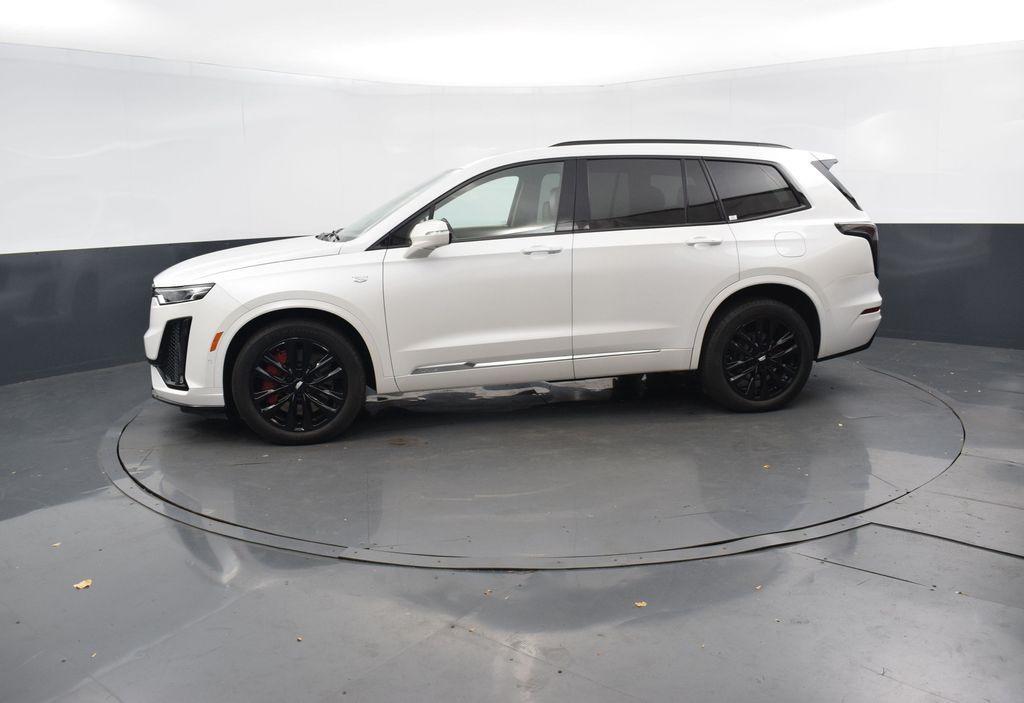 used 2022 Cadillac XT6 car, priced at $39,795