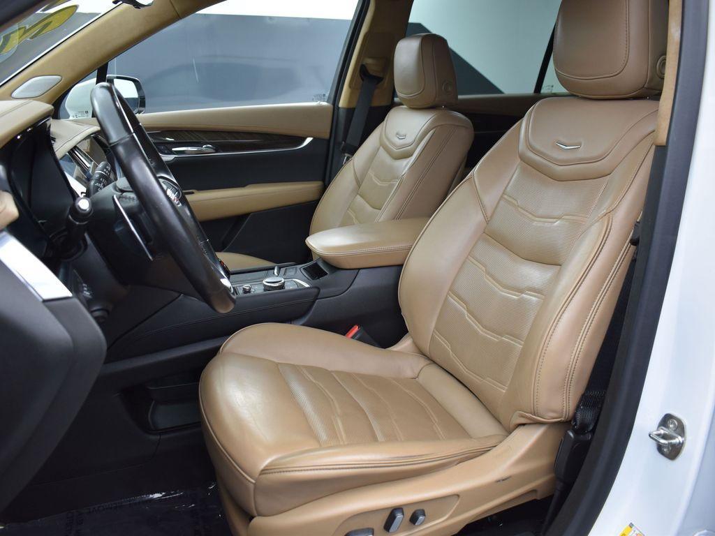 used 2022 Cadillac XT6 car, priced at $39,795