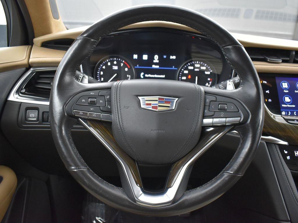 used 2022 Cadillac XT6 car, priced at $39,795