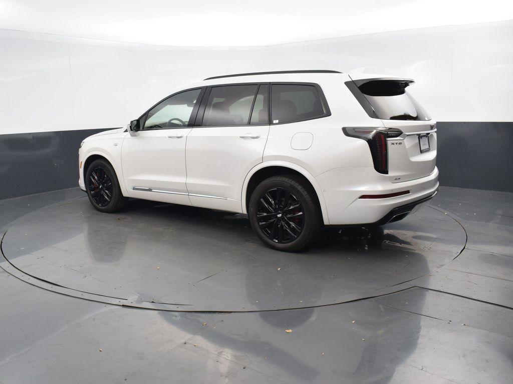 used 2022 Cadillac XT6 car, priced at $39,795