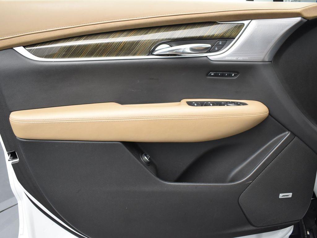 used 2022 Cadillac XT6 car, priced at $39,795