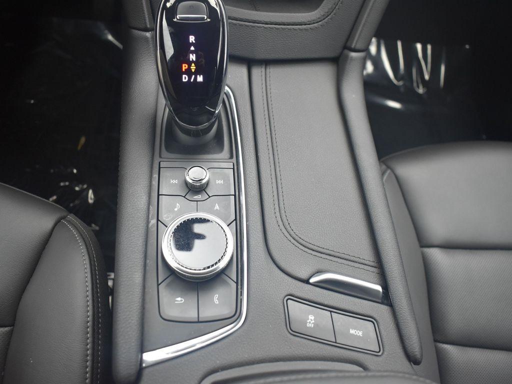 used 2024 Cadillac XT6 car, priced at $49,995