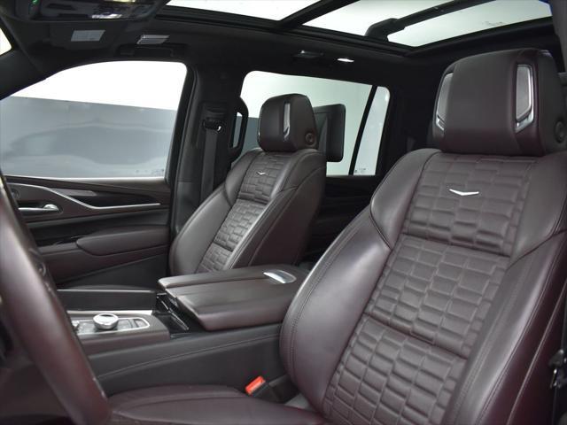 used 2022 Cadillac Escalade ESV car, priced at $79,995
