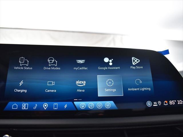 new 2025 Cadillac OPTIQ car, priced at $59,614