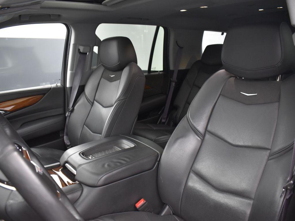 used 2017 Cadillac Escalade car, priced at $30,995