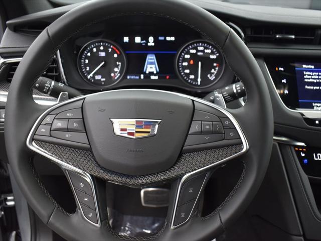new 2025 Cadillac XT5 car, priced at $65,160