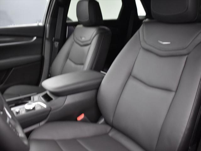 new 2025 Cadillac XT5 car, priced at $65,160
