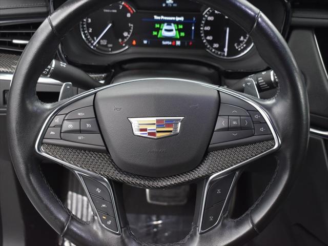 used 2021 Cadillac XT5 car, priced at $29,995