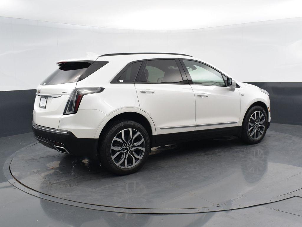 used 2021 Cadillac XT5 car, priced at $27,995