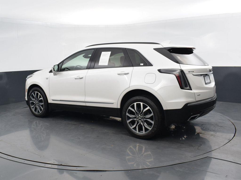 used 2021 Cadillac XT5 car, priced at $27,995