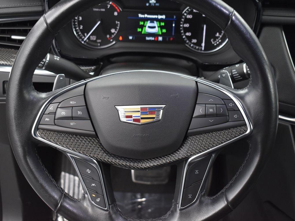 used 2021 Cadillac XT5 car, priced at $27,995