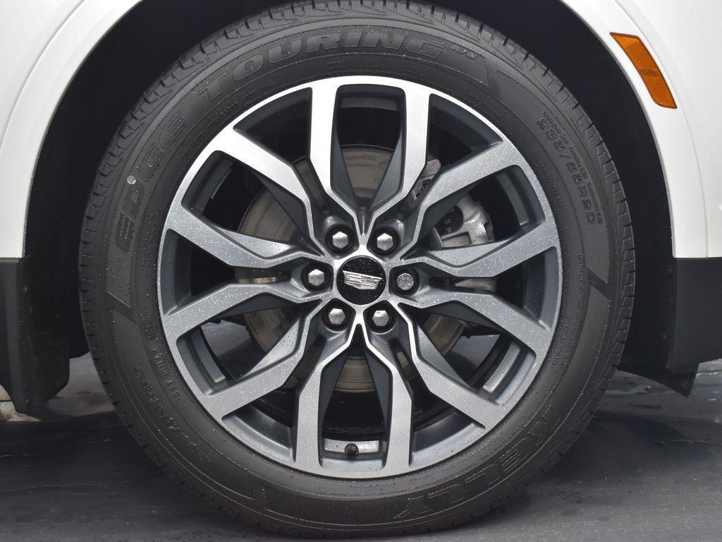 used 2021 Cadillac XT5 car, priced at $27,995