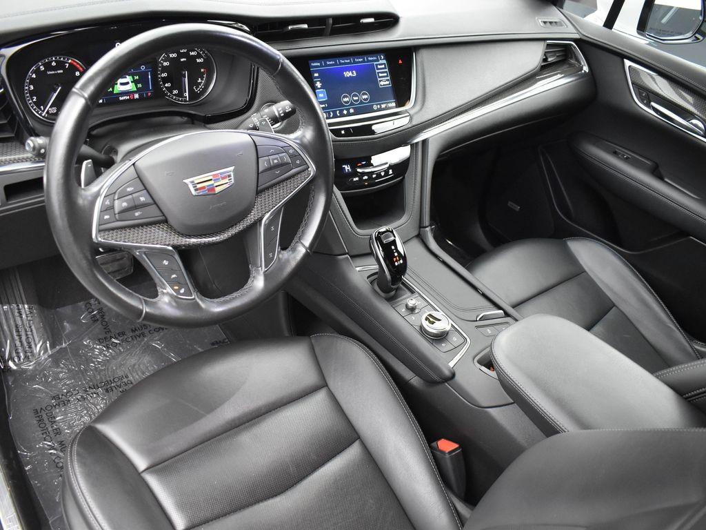 used 2021 Cadillac XT5 car, priced at $27,995