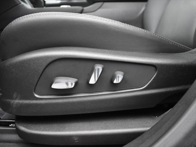 new 2025 Cadillac XT5 car, priced at $58,010