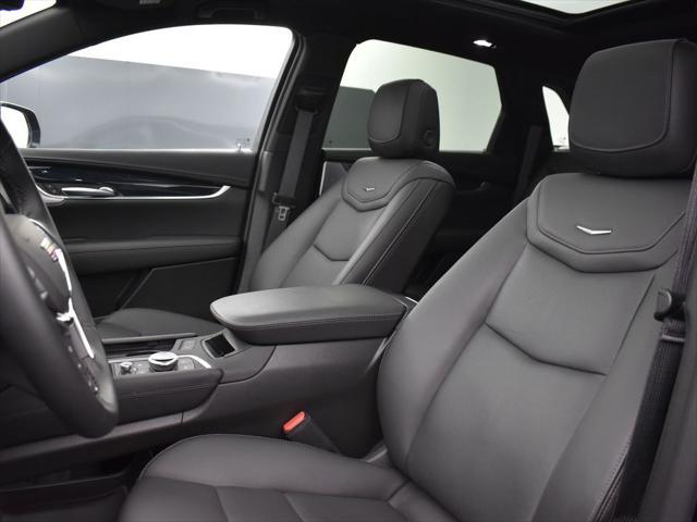 new 2025 Cadillac XT5 car, priced at $58,010