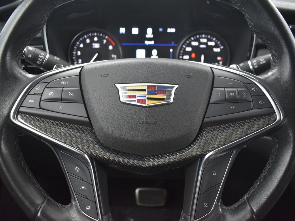 used 2021 Cadillac XT5 car, priced at $29,895