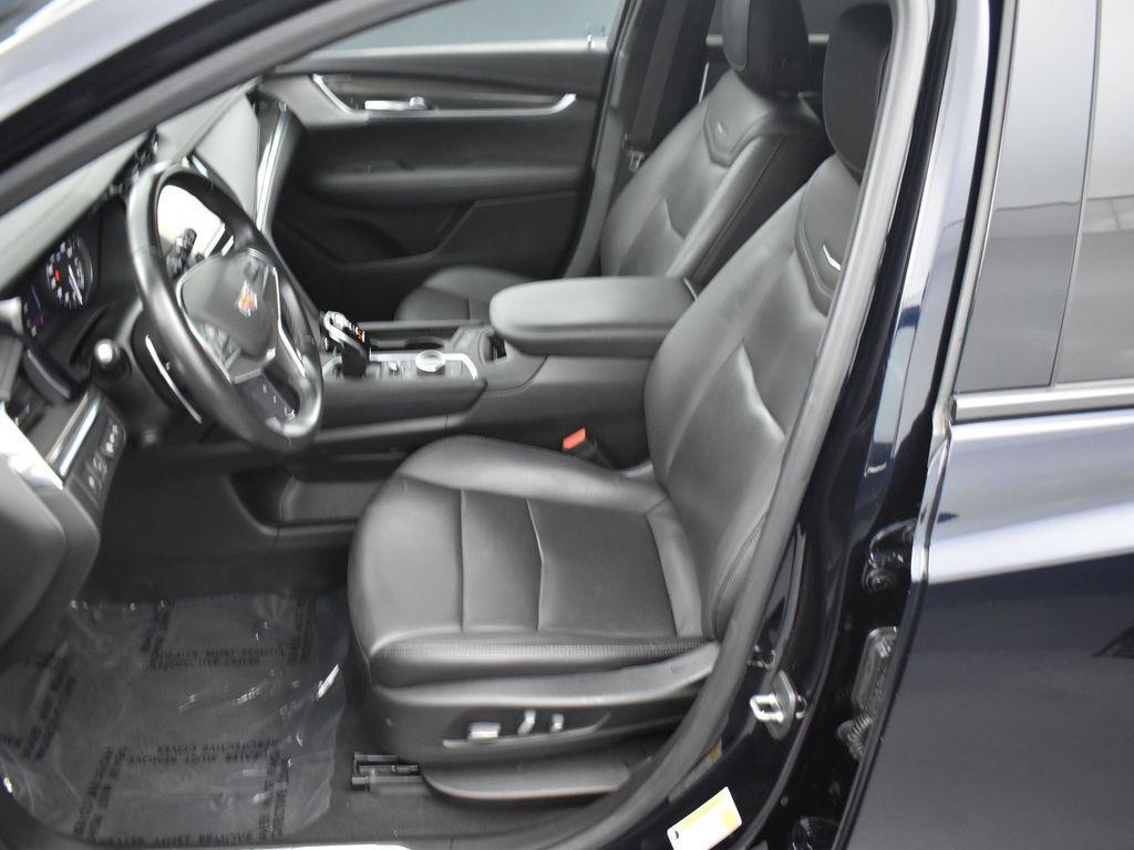 used 2021 Cadillac XT5 car, priced at $29,895