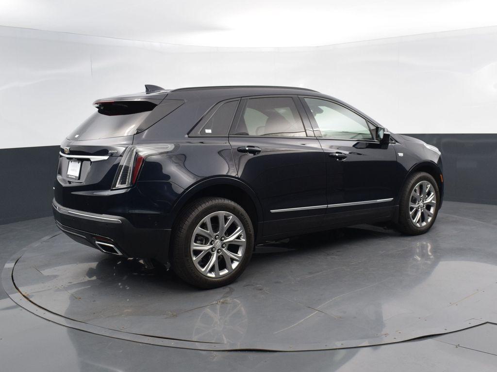used 2021 Cadillac XT5 car, priced at $29,895