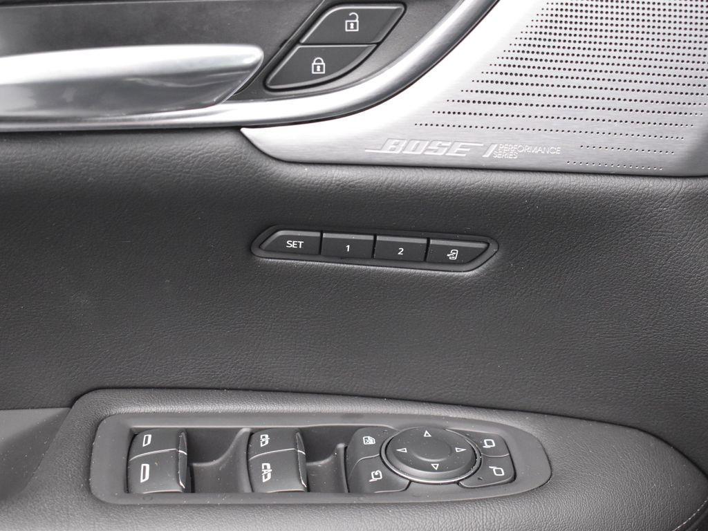 used 2021 Cadillac XT5 car, priced at $29,895