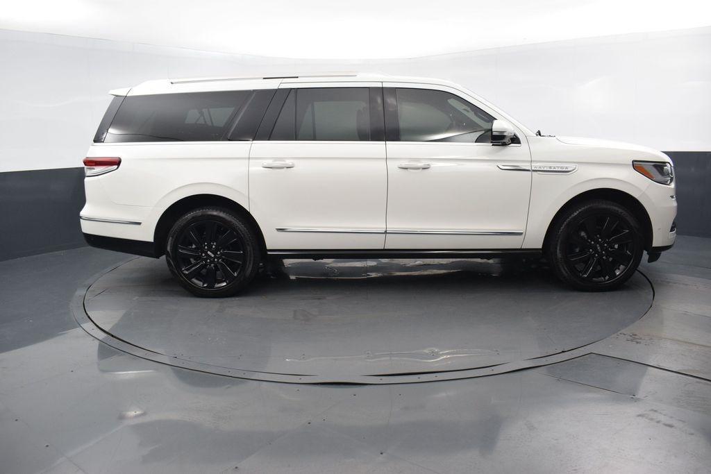 used 2024 Lincoln Navigator car, priced at $75,495