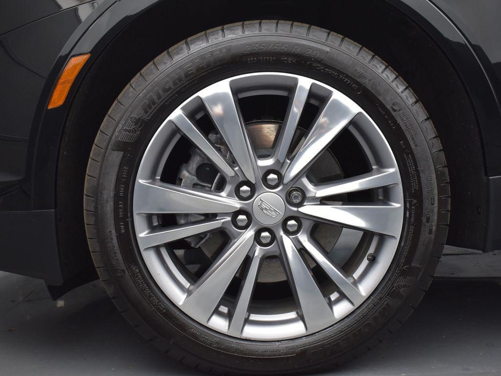 used 2024 Cadillac XT5 car, priced at $44,495