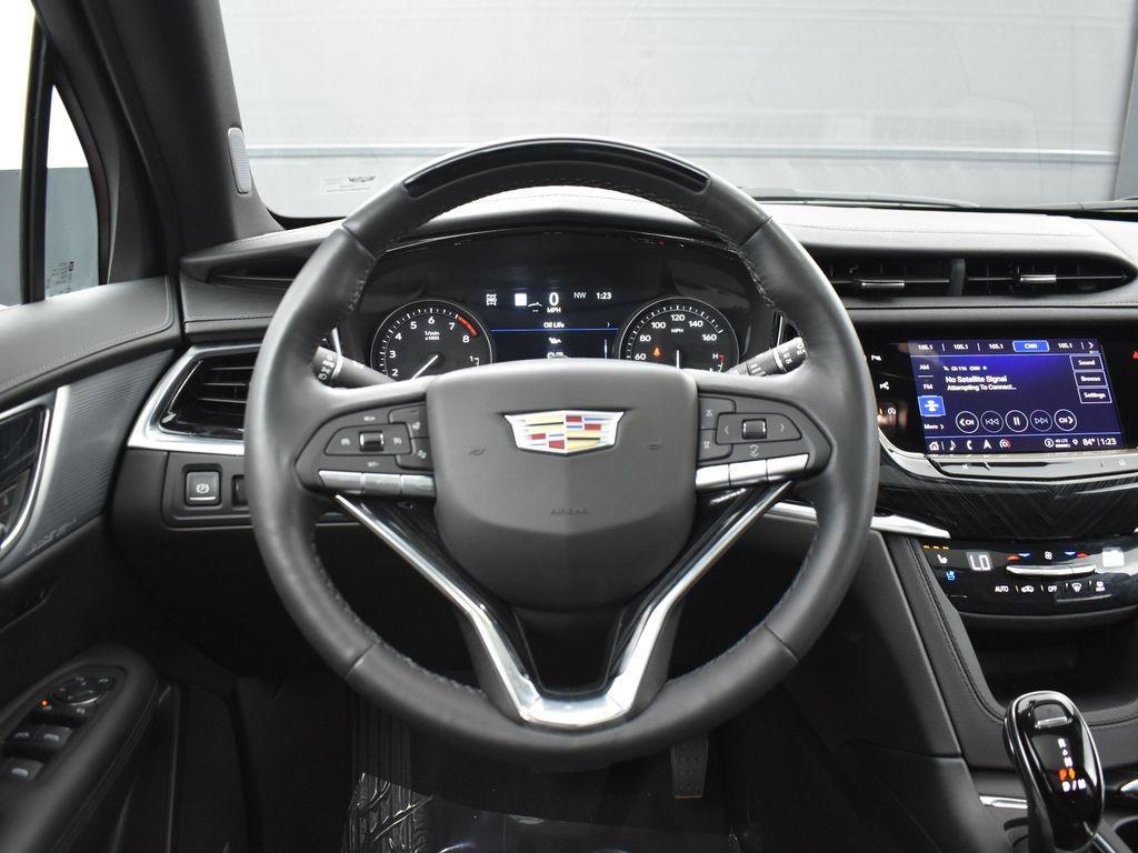 new 2025 Cadillac XT6 car, priced at $68,060