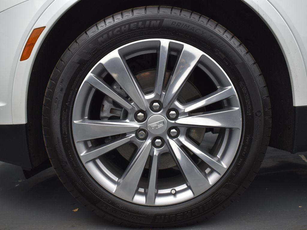 used 2024 Cadillac XT5 car, priced at $44,995