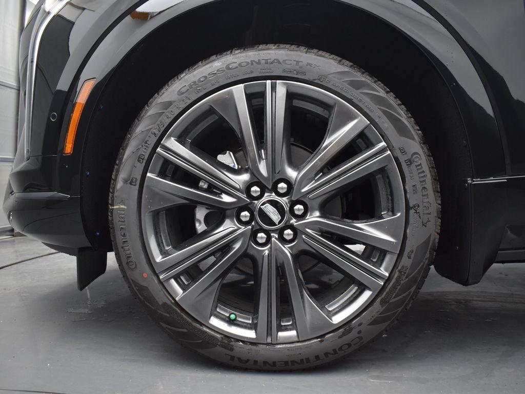 new 2025 Cadillac OPTIQ car, priced at $58,889