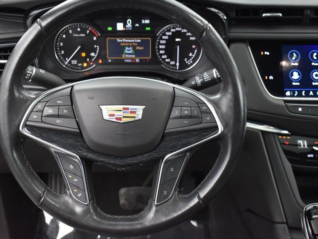 used 2022 Cadillac XT5 car, priced at $35,995