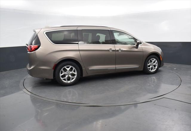 used 2018 Chrysler Pacifica car, priced at $20,995
