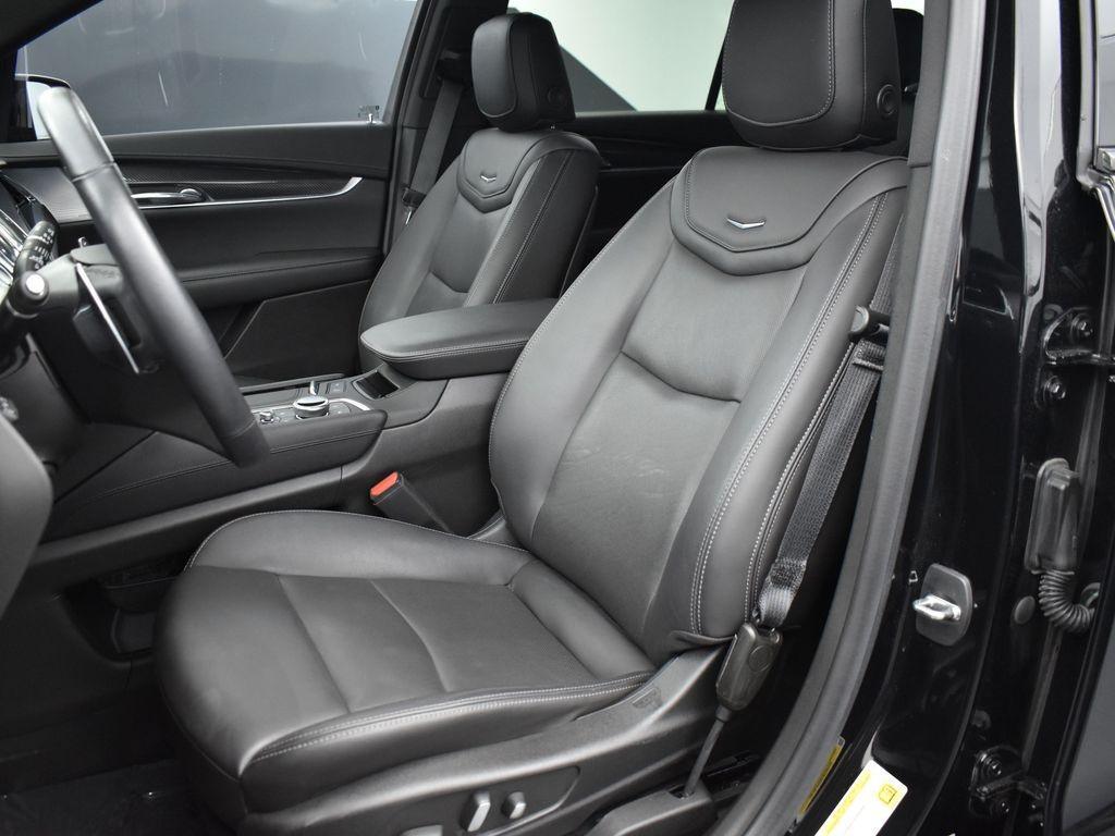 used 2023 Cadillac XT6 car, priced at $47,495