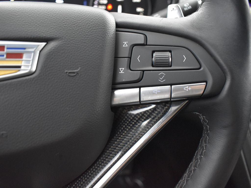 used 2023 Cadillac XT6 car, priced at $47,495