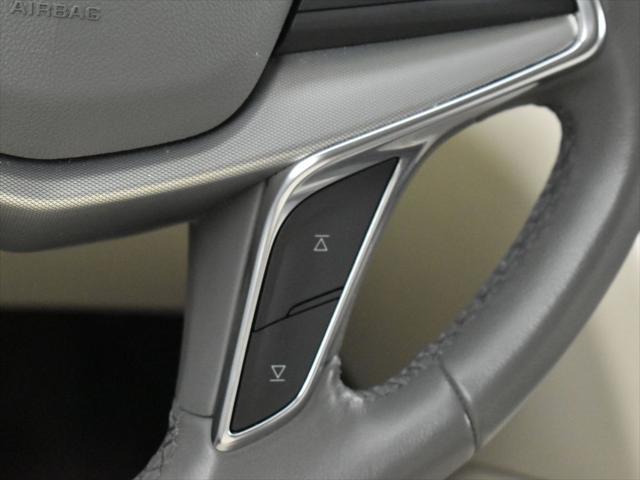 used 2021 Cadillac XT5 car, priced at $30,495